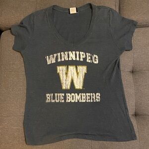Winnipeg Blue Bombers CFL Short Sleeve V-Neck T-Shirt Women’s Size Large New Era